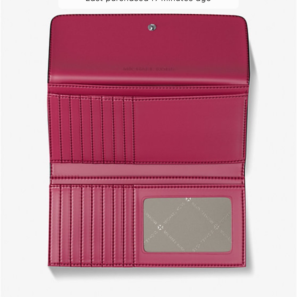 MICHAEL KORS Jet Set Travel Signature Logo Tri-Fold Wallet
DARK RASPBERRY MULTI - Picture 2 of 16